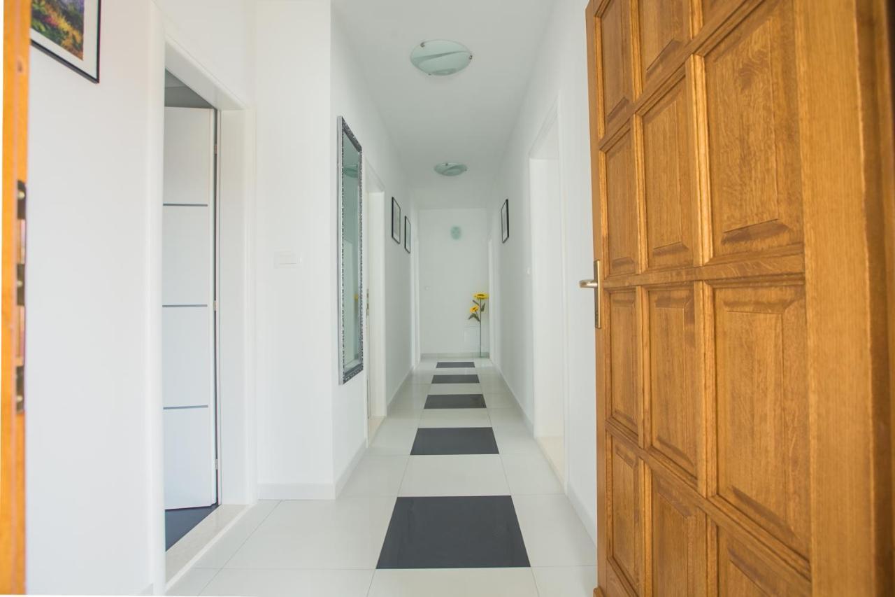 Lotus Apartman Split Exterior photo